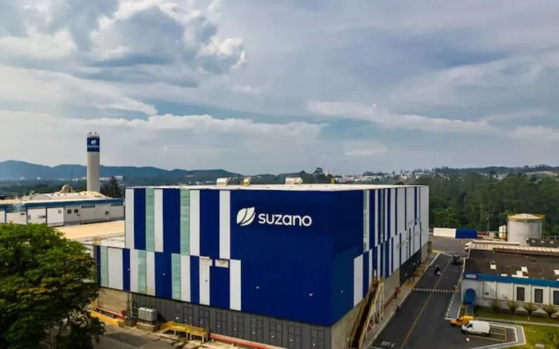 Suzano (SUZB3) Passa por Reviravolta: Saiba Quem Assume Cargos Chave Após Saída de 3 VPs e Nova Estrutura