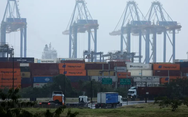 Crédito de R$ 13,5 Bilhões: Governo Libera Apoio a Empresas Afetadas por Tarifas e Guerras Globais