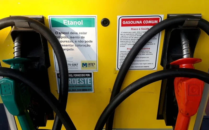 Etanol vs. Gasolina: Por que o Brasileiro Ignora o Combustível Mais Barato em 2024?