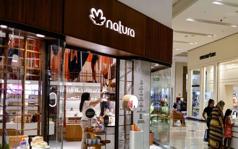 Natura (NATU3): Ações Disparam 8% com Troca de CEO; JP Morgan Confia em Continuidade Estratégica e Vê Oportunidade de Compra