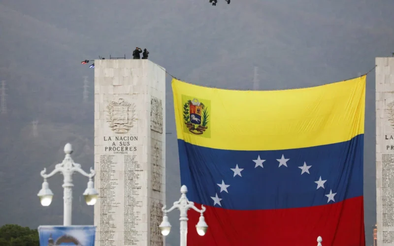 EUA Assumem Controle de Campos de Petróleo Venezolanos, Desbancando Interesses Chineses e Russos: O Que Isso Significa Para o Mercado Global?