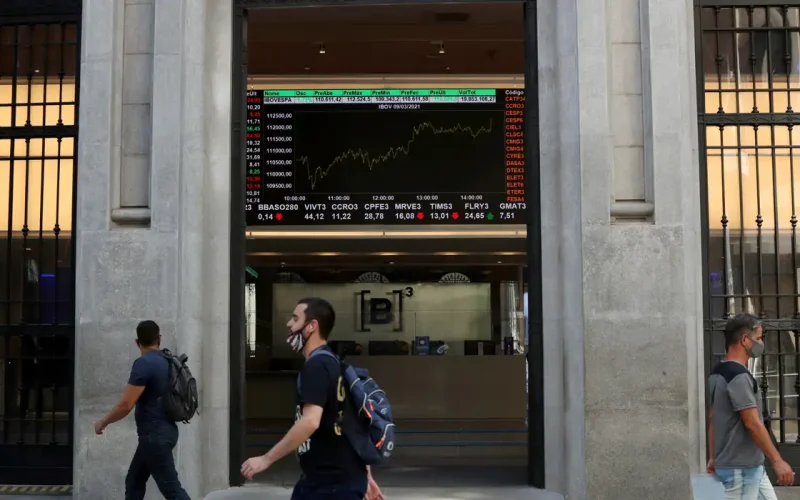 Ibovespa Dispara: Bolsa Brasileira Atinge Pico de Quase Quatro Meses Impulsionada pelo Petróleo e Tensões Globais
