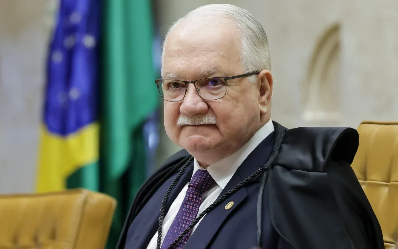 Fachin: Judiciário está à altura dos desafios e pede diálogo permanente em meio a crise no STF