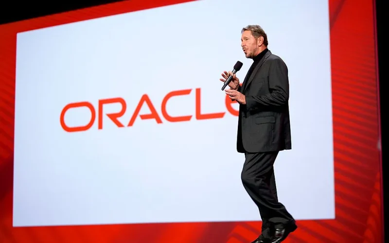 Larry Ellison Surpreende: Venda de US$ 7,5 Bilhões em Ações da Oracle Cancelada, Mercado em Alerta