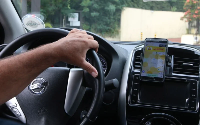 Crédito para Taxistas e Motoristas de App: Novas Regras do CMN Ampliam Acesso a Veículos Novos e Reduzem Custos
