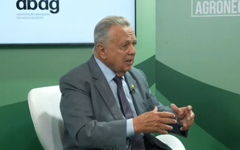 Agronegócio Brasileiro: Ex-Ministro Roberto Rodrigues Alerta Sobre Urgência em Buscar Novos Mercados Globais