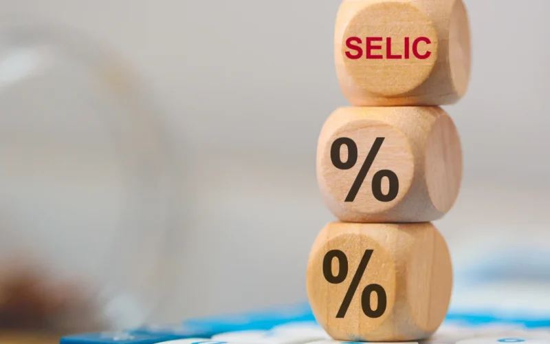 Selic a 13,75%: Fim do Ciclo de Cortes? Mercado em Dúvida sobre Futuros Passos do Copom