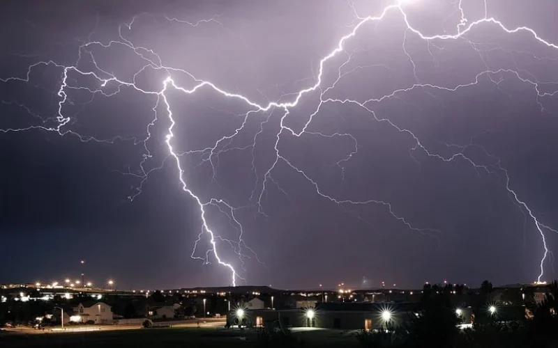 Alerta de Granizo e Temporais no Sul do Brasil: Como Produtores de Soja e Setores Afetados Podem se Preparar Financeiramente
