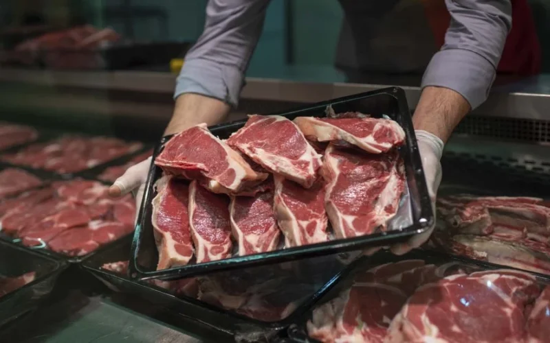 Uruguai pode ceder cota de carne à China para o Brasil: Oportunidade ou Ameaça para Exportadores Brasileiros em 2027?