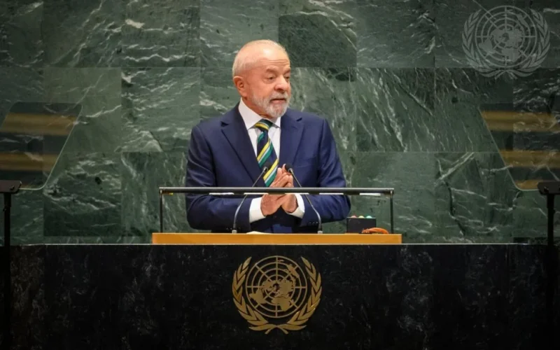 ONU: Lula Disputa Voto Indeciso com Discurso de Soberania e Temas do Cotidiano Brasileiro