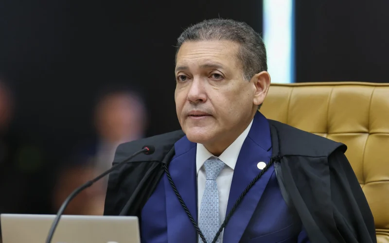 Nunes Marques ordena que Lula remova vídeo polêmico sobre Banco Master gravado no Alvorada em 24 horas