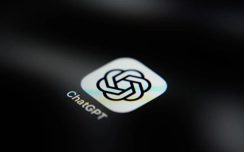 OpenAI Suspende Lançamento de Novo Modelo de IA 'Astra' por Preocupações com Segurança e Engano