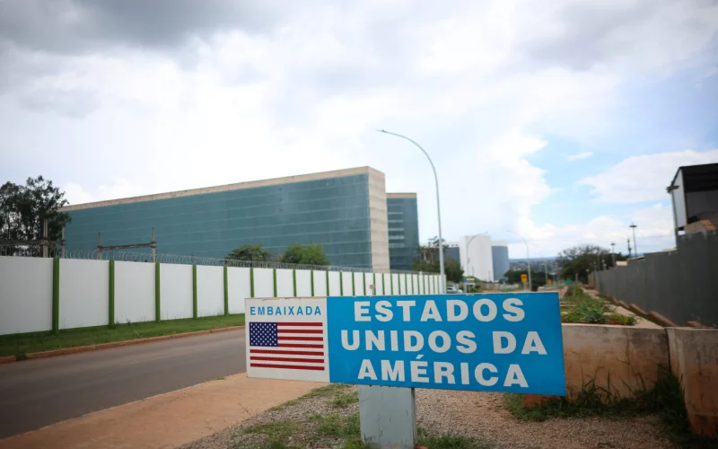 PF Conclui Investigação: Sem Provas de Ameaça à Embaixada dos EUA no Brasil, Mas Serviços Consulares Permanecem Suspensos