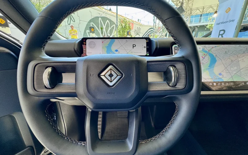 O Retorno de Travis Kalanick e o Renascimento de 2016 no Setor Automotivo: Uma Análise Estratégica