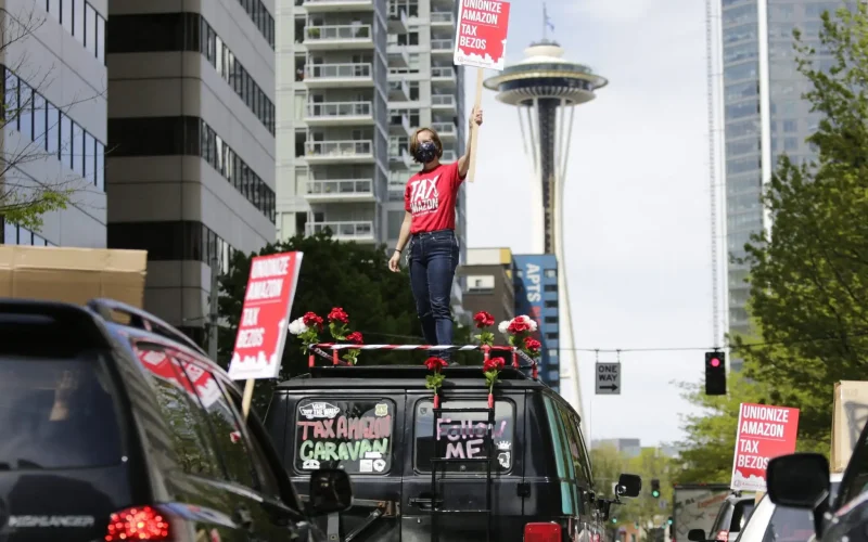 Washington aprova imposto para milionários: o que o novo tributo significa para bilionários e o futuro econômico do estado?