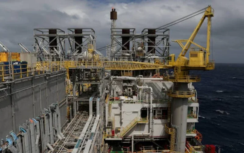 Justiça suspende licenciamento da Etapa 4 do Pré-Sal na Bacia de Santos: Impactos e Cenários para o Setor de Petróleo e Gás