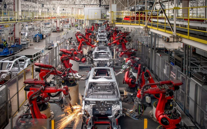 Superávit Recorde da China: Um Gigante Industrial Que Preocupa o Mundo e Gera Tensões Diplomáticas