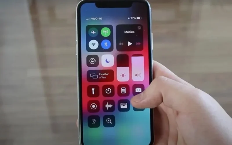 iOS 26.4 Chegou: Lei Felca em Ação, Apple Music Turbinado e Novidades Essenciais para Seu iPhone!