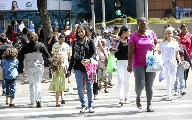 Desemprego em Fevereiro: 5,8% é o menor índice trimestral desde 2012, mas alta preocupa?