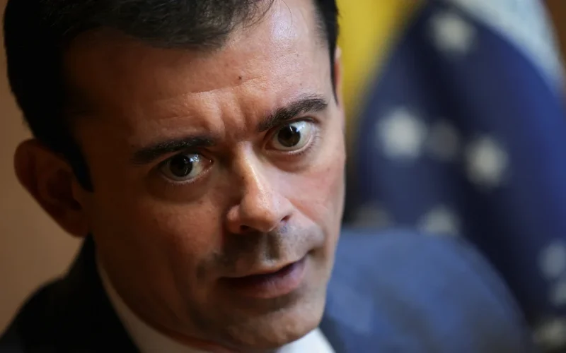 Diesel: Governo Corre Contra o Tempo para Formalizar Subvenção e Evitar Aumento de Preços até Terça-feira