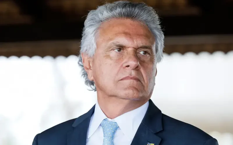 Caiado contra-ataca Lula: Corrupção, não pets, afunda o bolso do brasileiro. Entenda o embate!