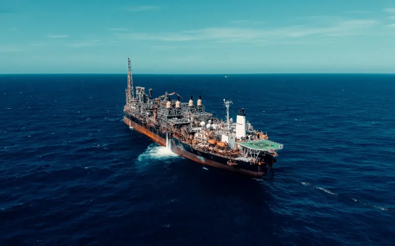 PRIO CAI? Morgan Stanley Rebaixa Ação e Vê Petrobras Lucrando com Petróleo em Alta: Entenda o Cenário