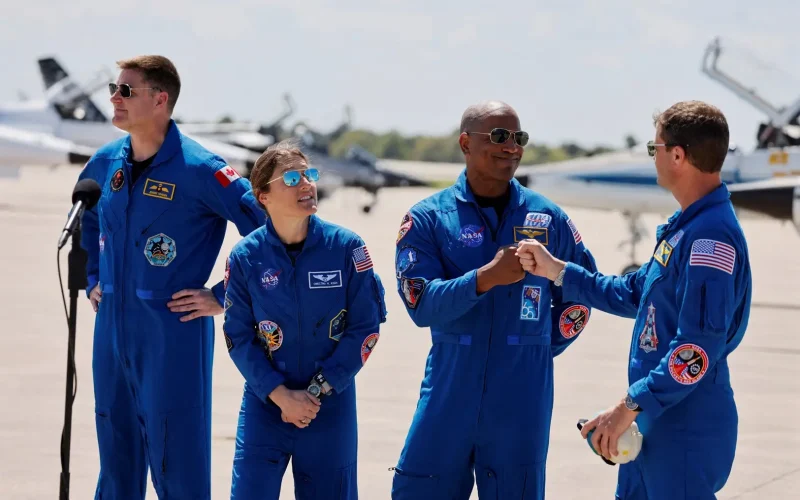 Artemis II: Por que a NASA Retorna à Lua Agora e o Que Move a Tripulação da Missão Histórica