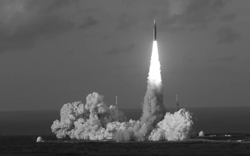 Artemis II: A Última Missão Lunar da NASA Sem o Poder da Big Tech e o Futuro do Investimento Espacial Privado