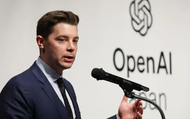 OpenAI Promove Mudanças na Liderança: COO Brad Lightcap assume Novos Projetos Estratégicos em Momento Crucial