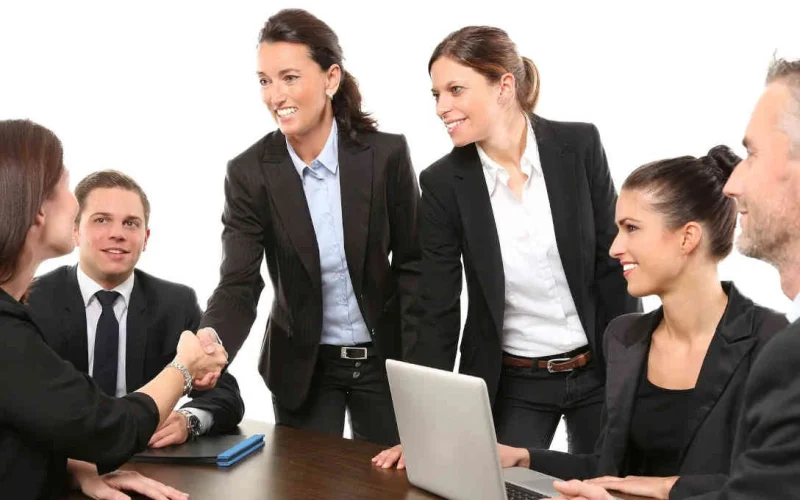 Salário de até R$ 52 mil: Descubra as Áreas de Gestão que Mais Pagam no Brasil em 2026