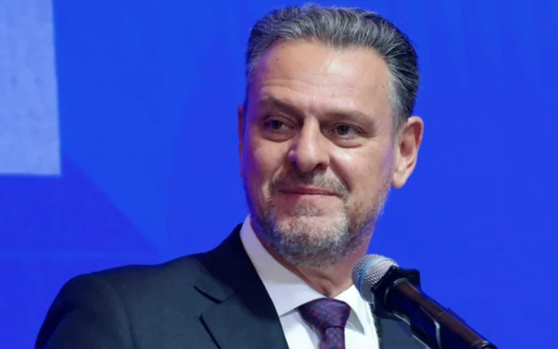 Desincompatibilização Ministerial: 16 Ministros Deixam Cargos Para Disputa Eleitoral em 2024; Impactos e Cenário