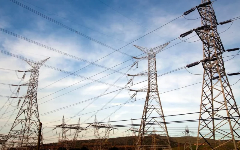 Melhor Elétrica da Bolsa, Calote em FII e JCP de Bancão: Guia Essencial do Investidor para Entender os Destaques da Semana