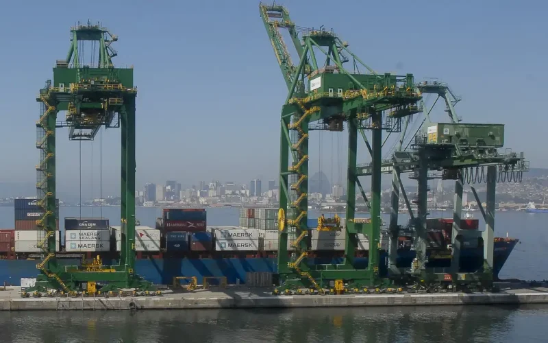 Guerra no Oriente Médio Afeta Exportações do Agronegócio Brasileiro: Queda de 26% em Março e Impacto no Comércio Global