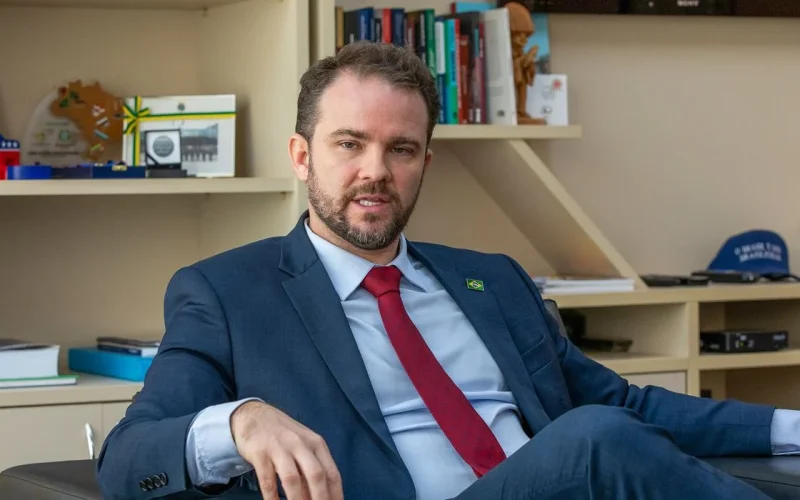 FGTS para Dívidas: Governo Sinaliza Nova Medida Para Aliviar Endividamento Familiar