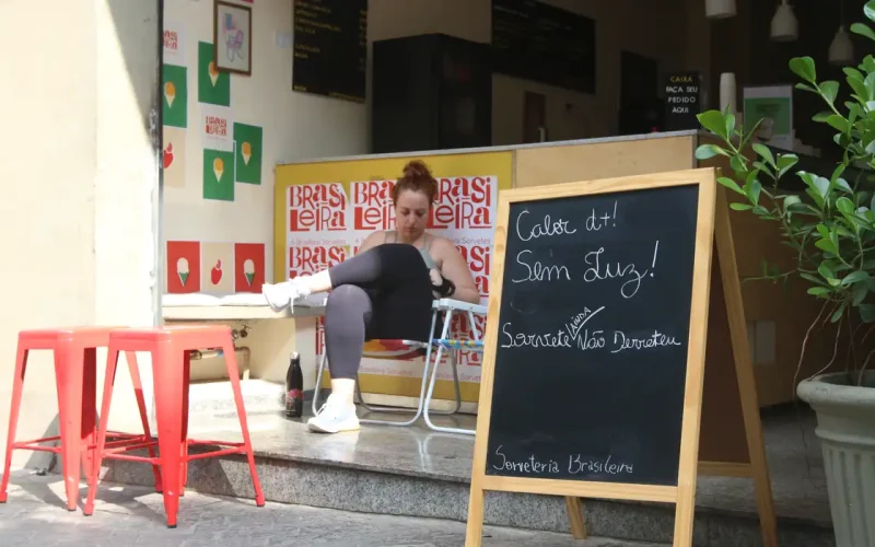 Aneel Abre Processo para Romper Contrato da Enel em SP: O Futuro da Distribuição de Energia em Xeque