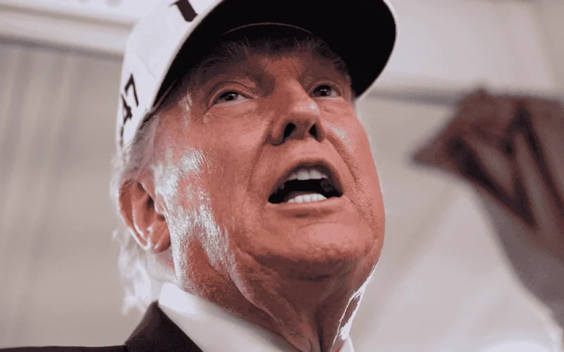 Estreito de Ormuz: Trump Promete 'Abertura em Breve' e Liga Crise a Aliados da OTAN; Mercado em Alerta