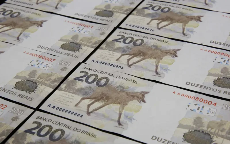 Carga Tributária Dispara: Prévia de 32,4% do PIB em 2025 Sinaliza Pressão Crescente sobre a Economia Brasileira