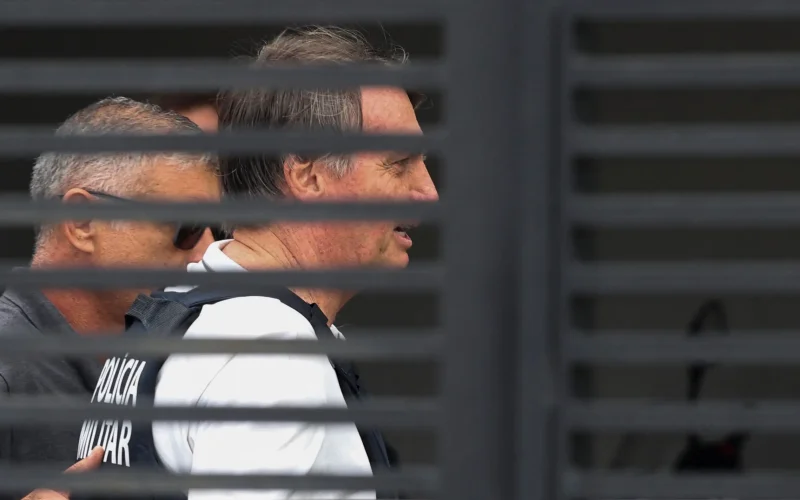 Saúde de Bolsonaro em Foco: Médico Relata Melhora e Novas Dores no Ombro ao STF