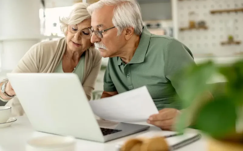 Aposentado no Exterior e Mais de 65 Anos? Descubra a Isenção do IR e Como Declarar Corretamente