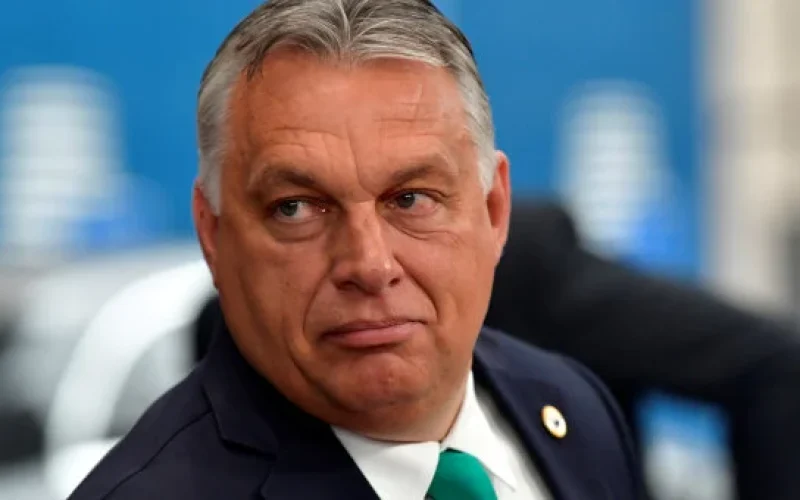 O Fim da Era Orbán na Hungria: O Que a Derrota Conservadora Significa para a Europa e os Mercados