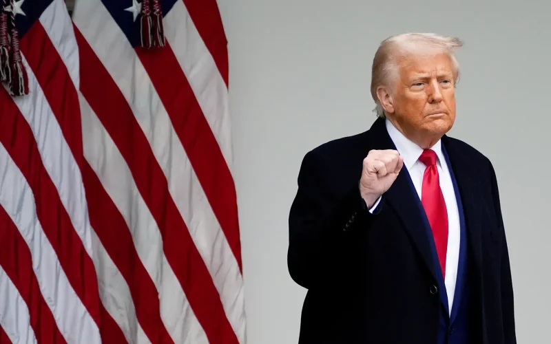 Trump Ameaça Bloquear Estreito de Ormuz: Guerra no Golfo Pérsico e Impacto no Preço do Petróleo em Tempo Real
