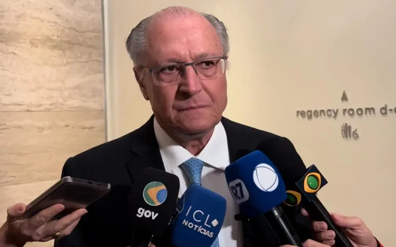 Alckmin e Durigan Lideram Assinatura de Crédito de R$ 2,57 Bilhões para Túnel Santos-Guarujá: Um Marco para a Infraestrutura