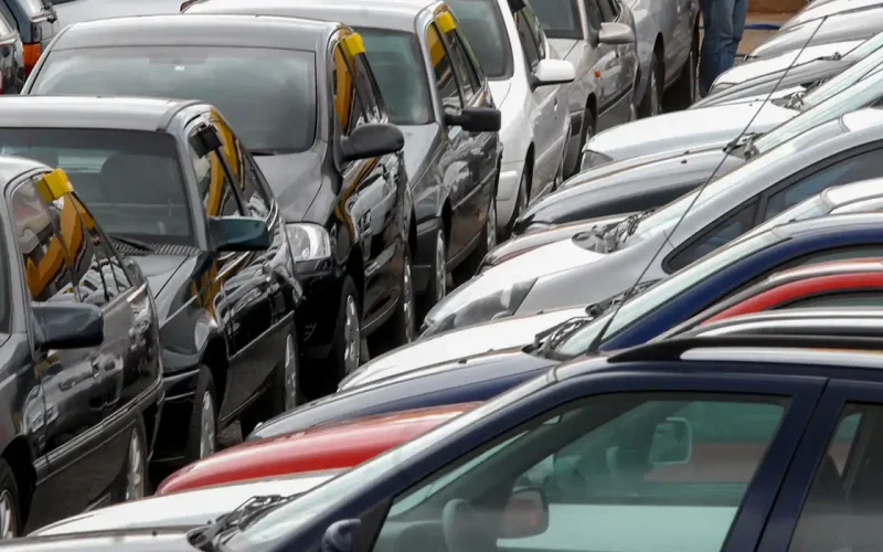 Financiamento de Veículos Dispara 12,8%: O Que Isso Significa Para o Mercado Automotivo e Sua Carteira?