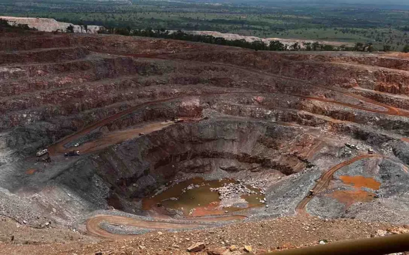 Aura (AURA33) Revela Projeto 'Era Dourada' na Guatemala: Investimento Bilionário e Produção de Ouro a Partir de 2028