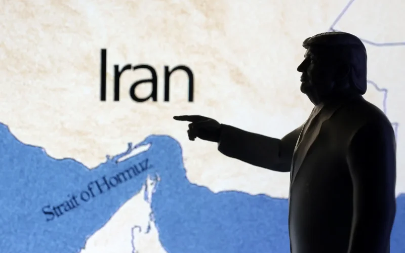 Bloqueio Naval dos EUA nos Portos Iranianos: Tensão no Oriente Médio Aumenta, Mercado em Alerta