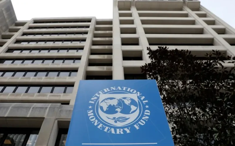 FMI Alerta: Guerra no Oriente Médio Ameaça Economia Global, Mas Brasil Mostra Resiliência com PIB Elevado