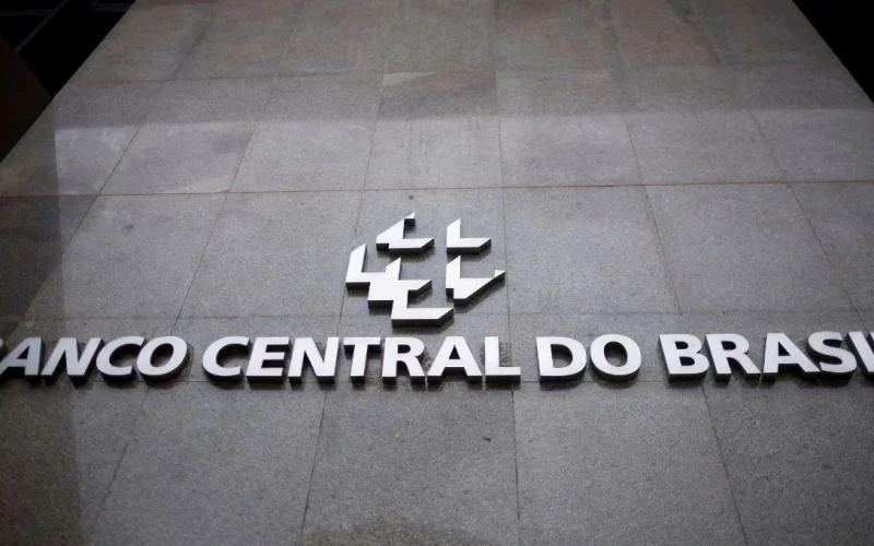 BC Ignora Valorização do Real para Meta de Inflação e Sinaliza Juros Restritivos: Entenda o Impacto