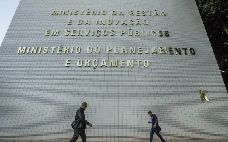 Gastos com Pessoal e Benefícios Fiscais Terão Limite Estrito a Partir de 2027 com Gatilhos Automáticos