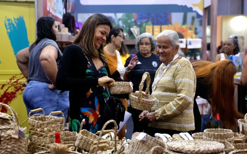 Economia Prateada: 4,5 Milhões de Empreendedores 60+ Transformam o Brasil com Experiência e Propósito