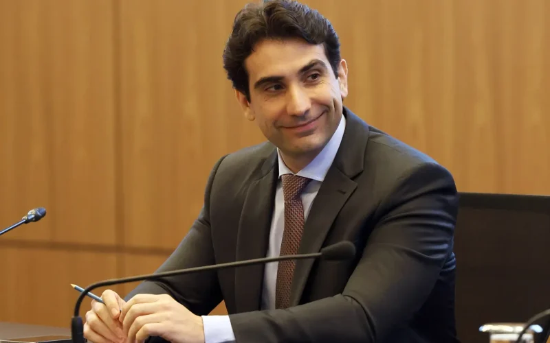 Galipolo em Foco: Pressão Política no BC e Críticas do PT Escalada Pós-Caso Master